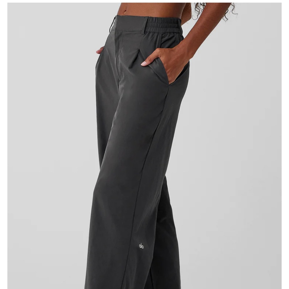 Alo Highwaist Pursuit Trouser NWT size S
